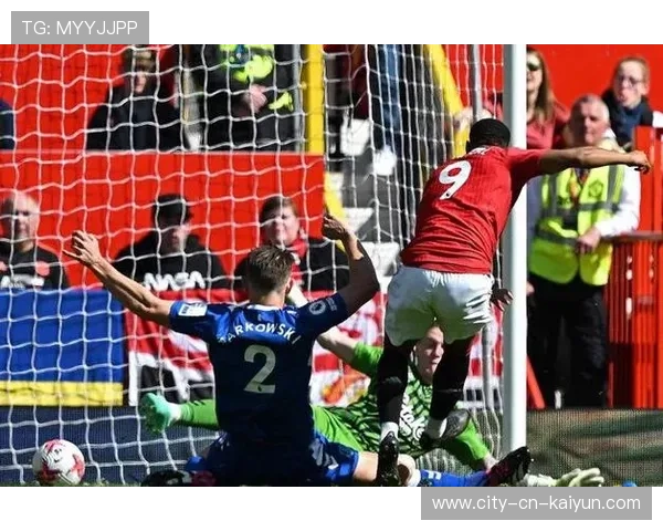 曼联拉什福德左路强切贴地斩洞穿门线：风驰XPro点亮边路新体验